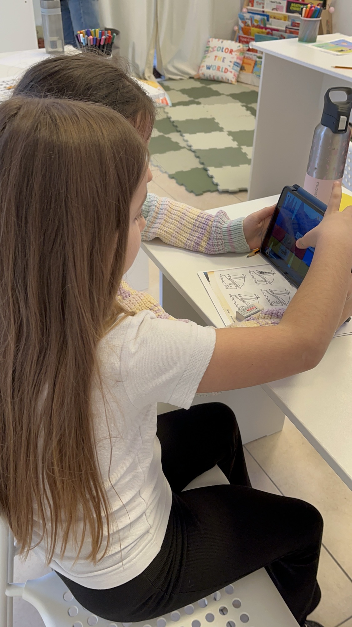 copii la activitatea Start Smart de la JoyClass